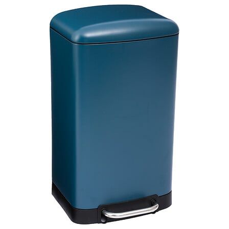 Cubo de basura con pedal de metal