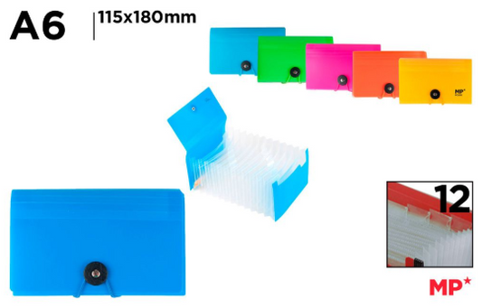CARPETA A6 COMA **(1UD)** **(COLOR ALEATORIO)**